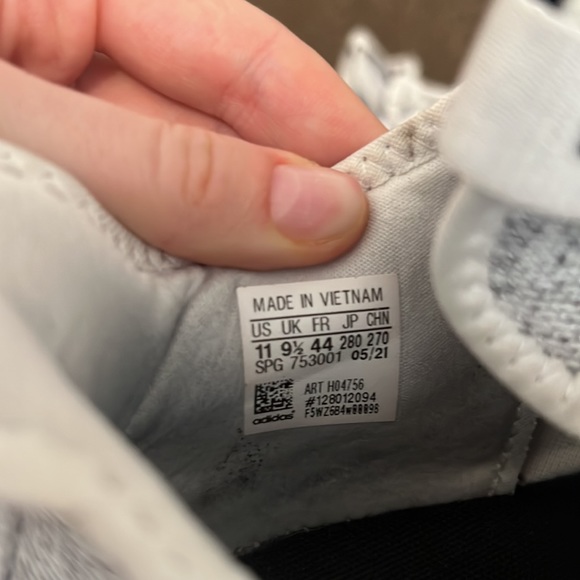 adidas shoes - Picture 5 of 6